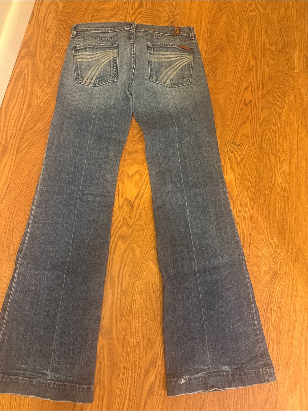 7 For All Mankind Women's Jeans - Picture 5 of 5